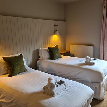 Priory Inn เทตบรี ภายนอก รูปภาพ