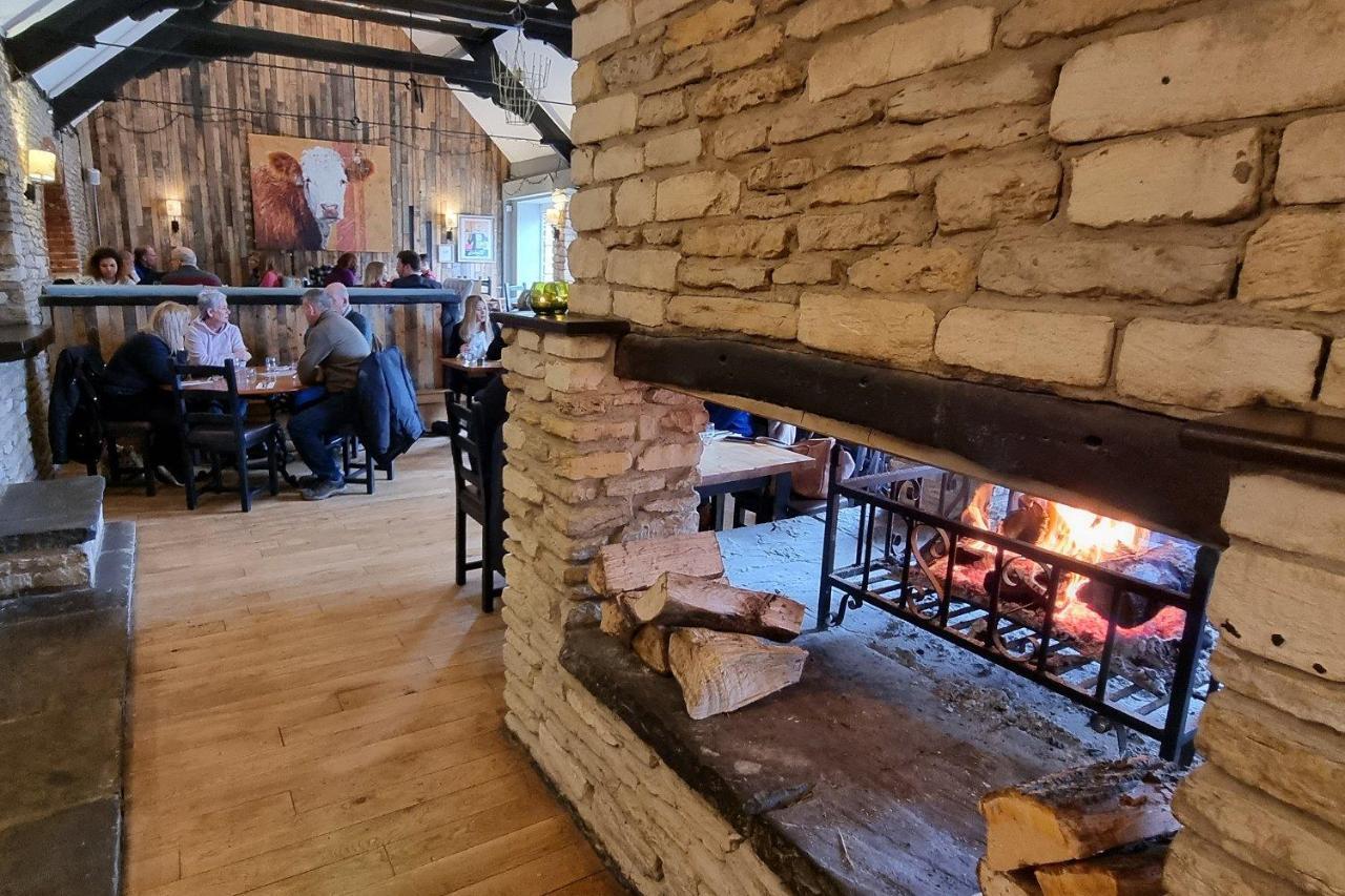 Priory Inn เทตบรี ภายนอก รูปภาพ
