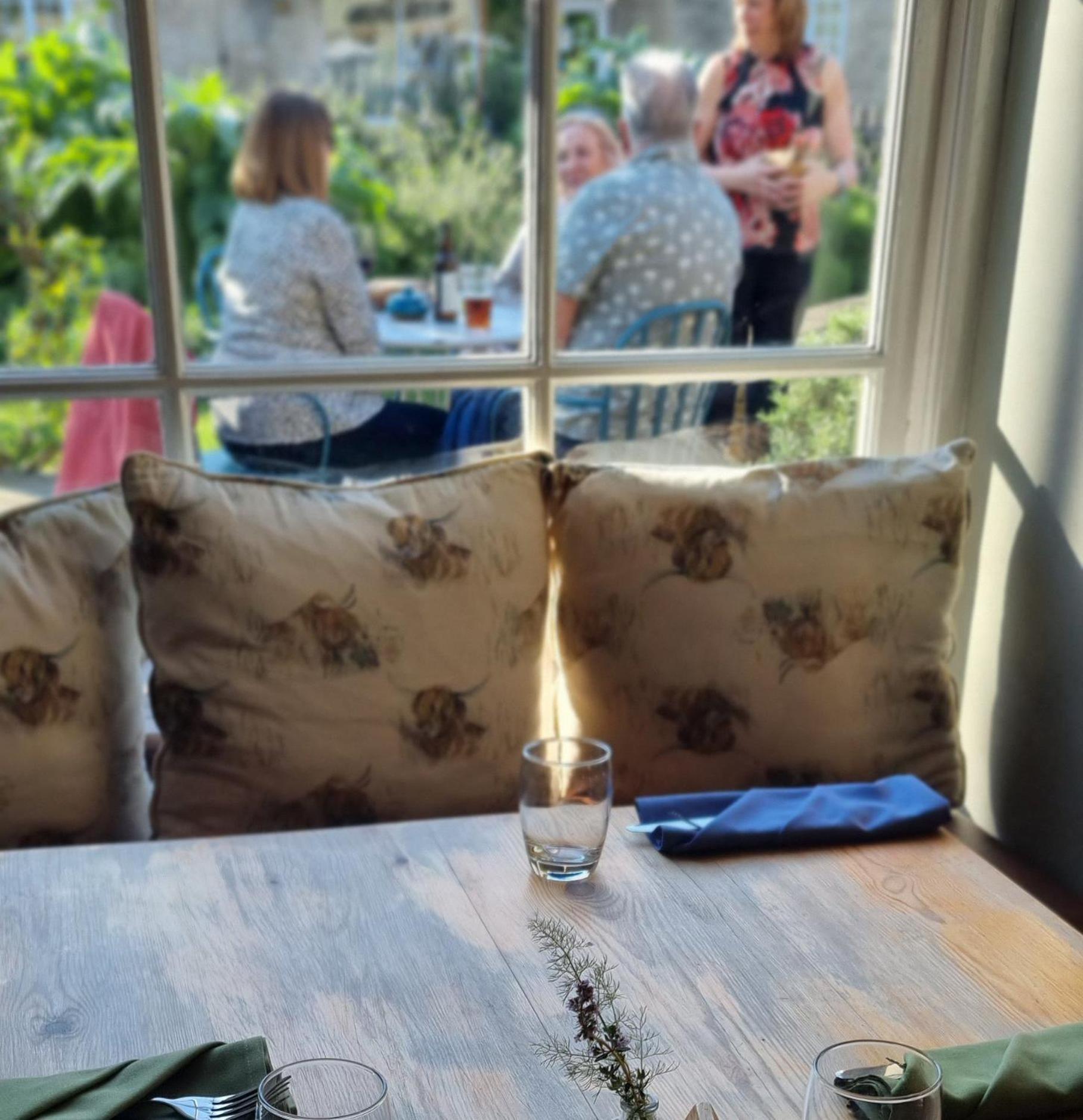 Priory Inn เทตบรี ภายนอก รูปภาพ