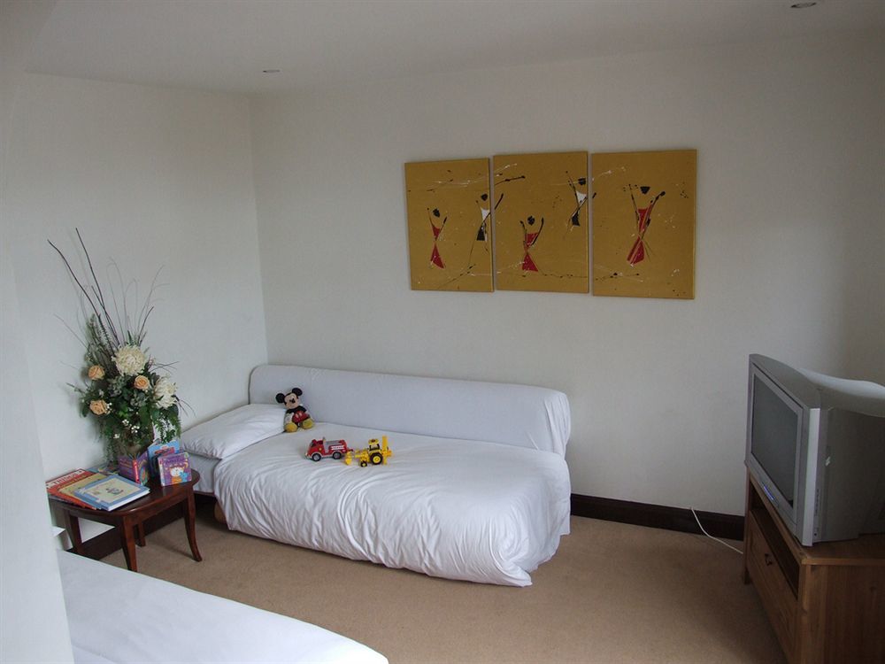 Priory Inn เทตบรี ภายนอก รูปภาพ